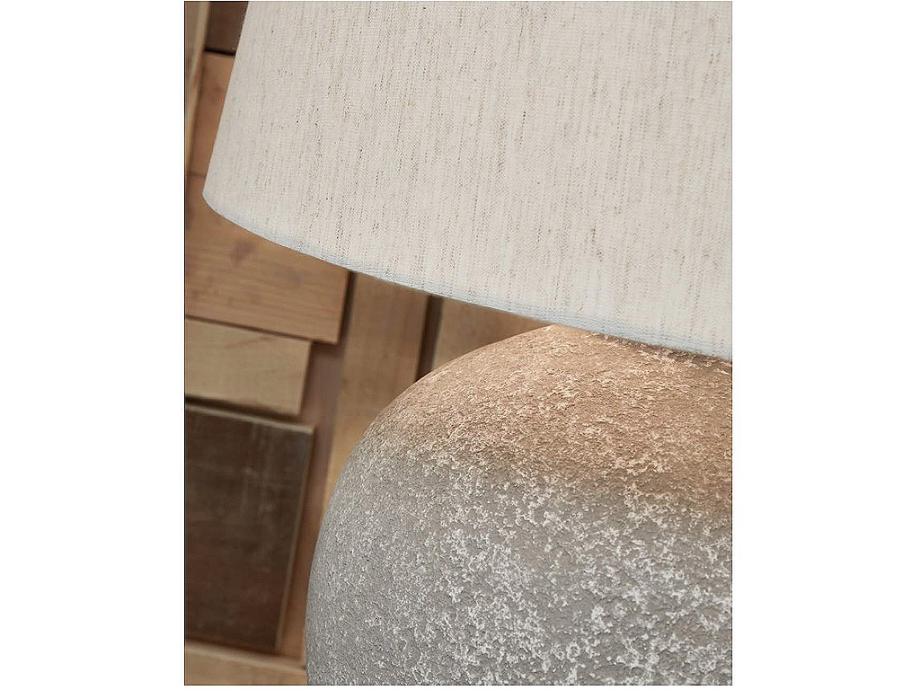 Dreward Table Lamp - image 3