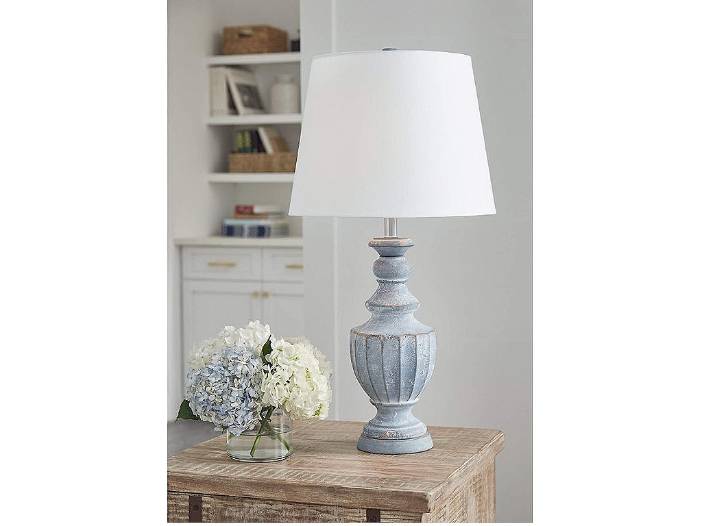 Cylerick Table Lamp - image 1