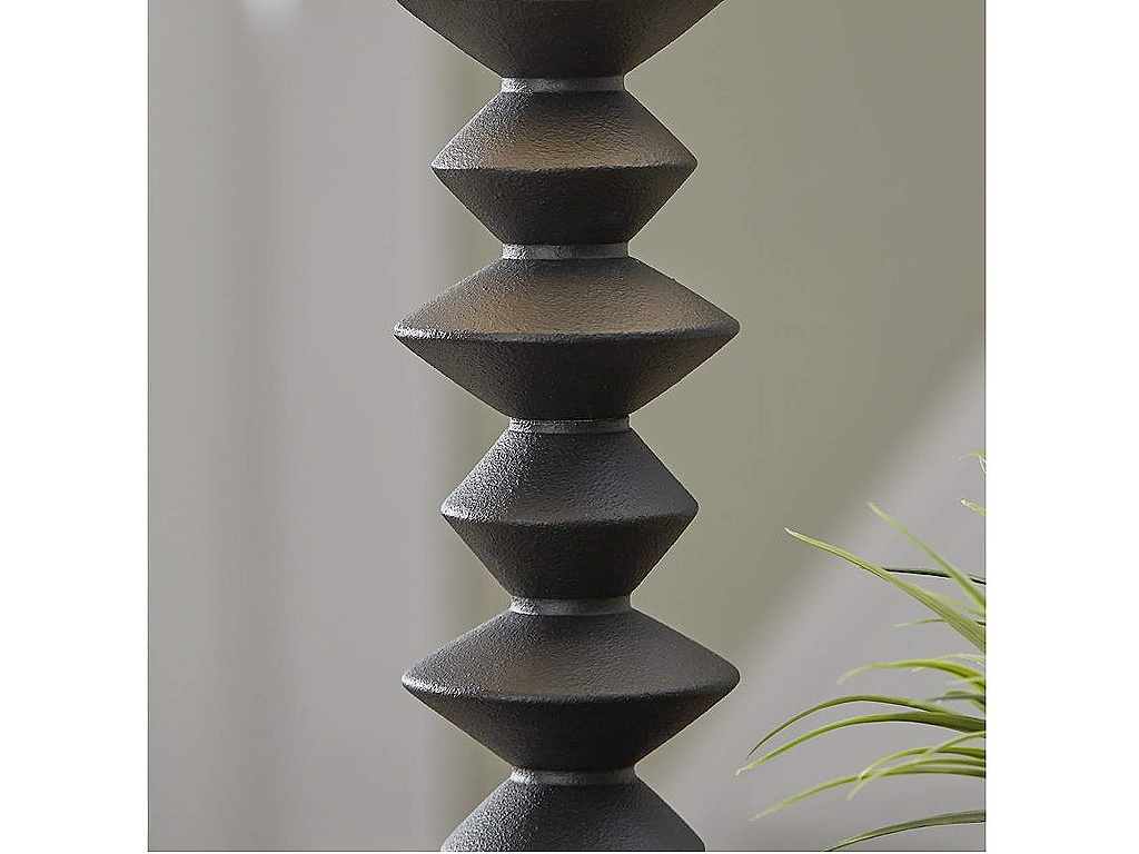 Luanndon Buffet Lamp - image 3