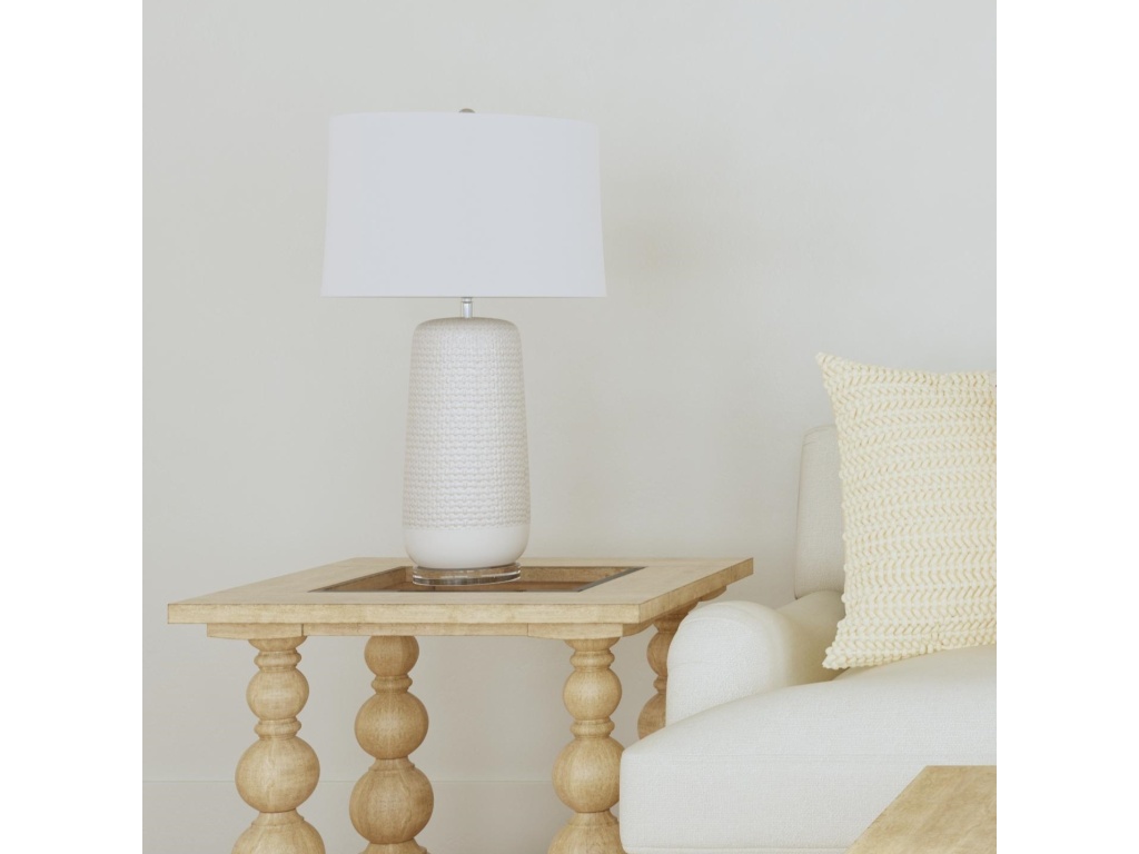 Quandee Table Lamp - image 4