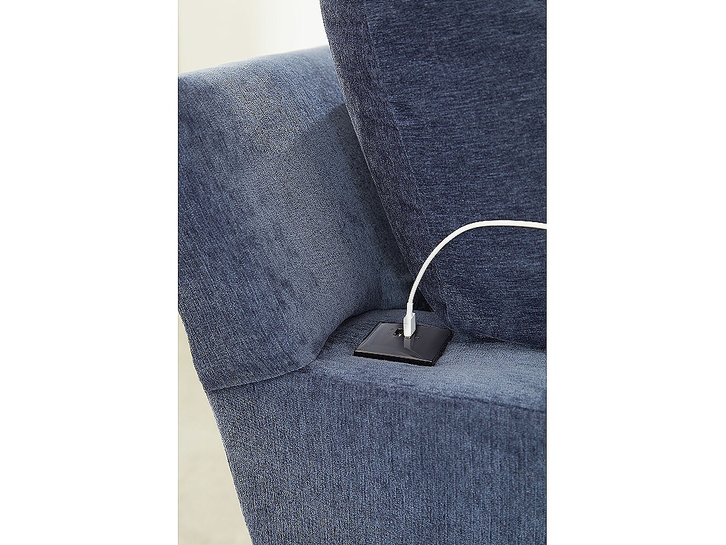 Dovely Sectional - image 7