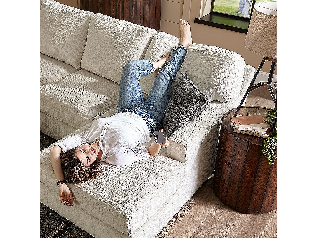 Dovely Chofa - image 1