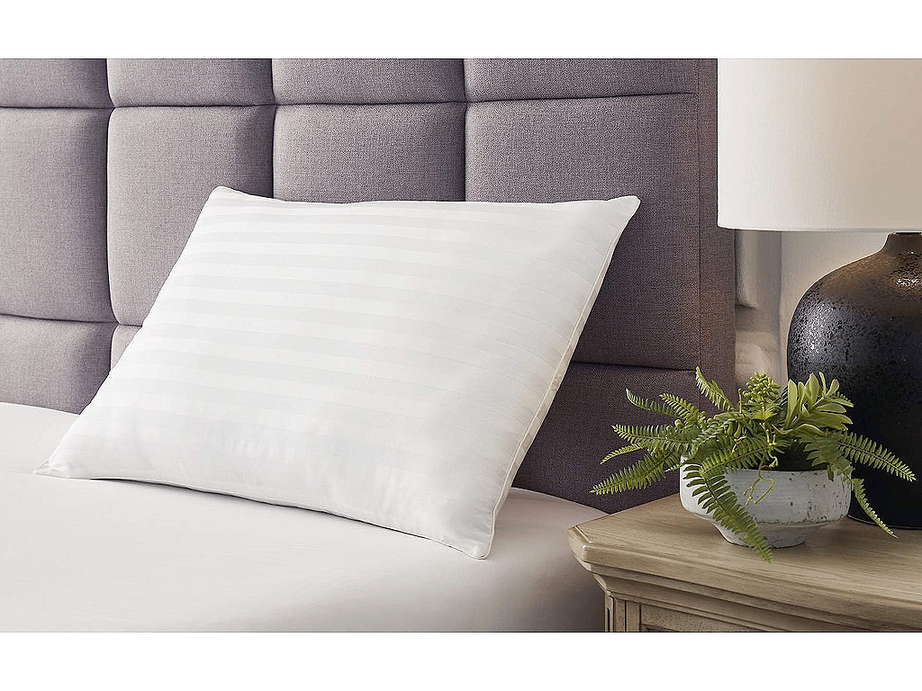 Zephyr 2.0 Pillow (Set of 2)(9/Case) - image 1