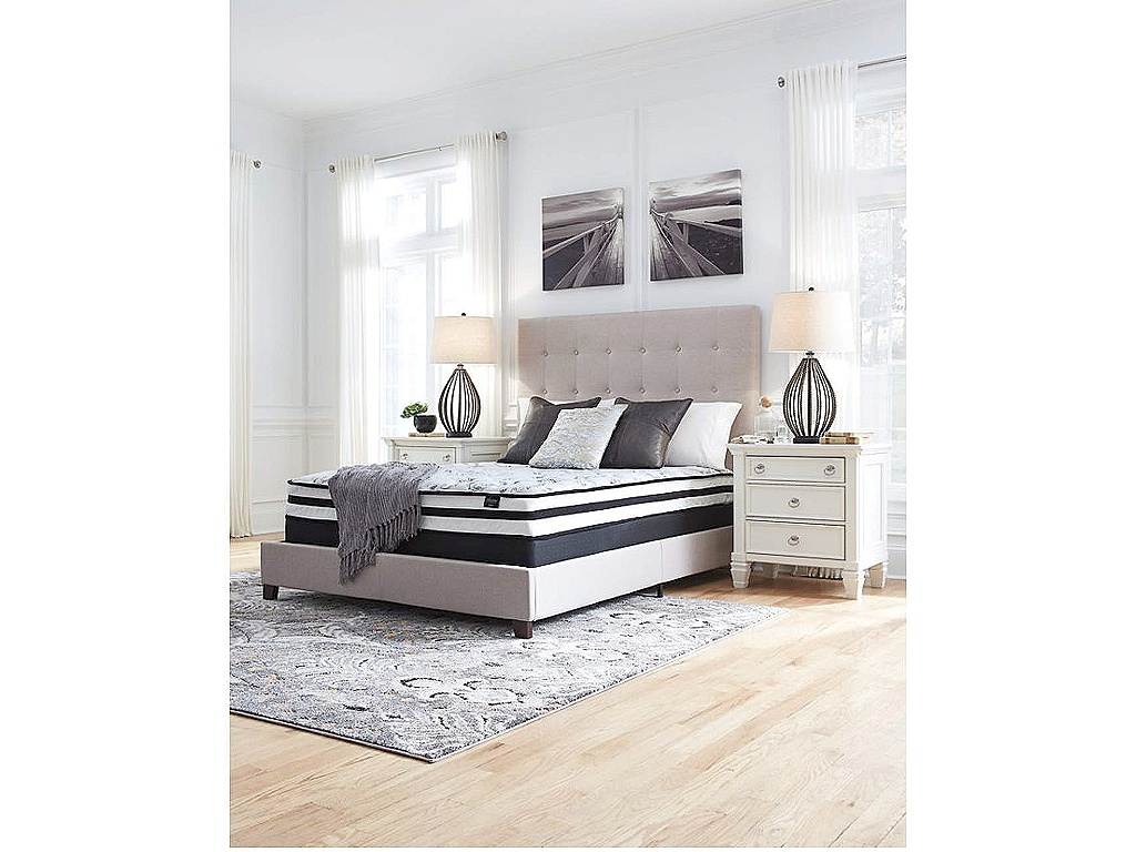 8 Inch Chime Innerspring Queen Mattress in a Box - image 13