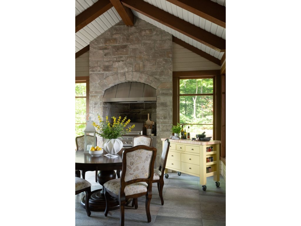 Round Table – Base HQ - image 3