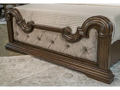 Maylee Queen Upholstered Panel Footboard with Slats