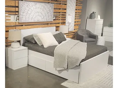 Onita Queen Platform Bed Panels