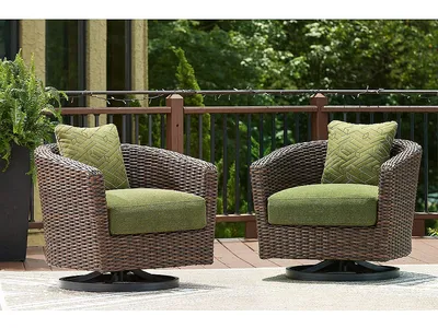 Horizon Hall Outdoor Swivel Lounge Chair with Cushion