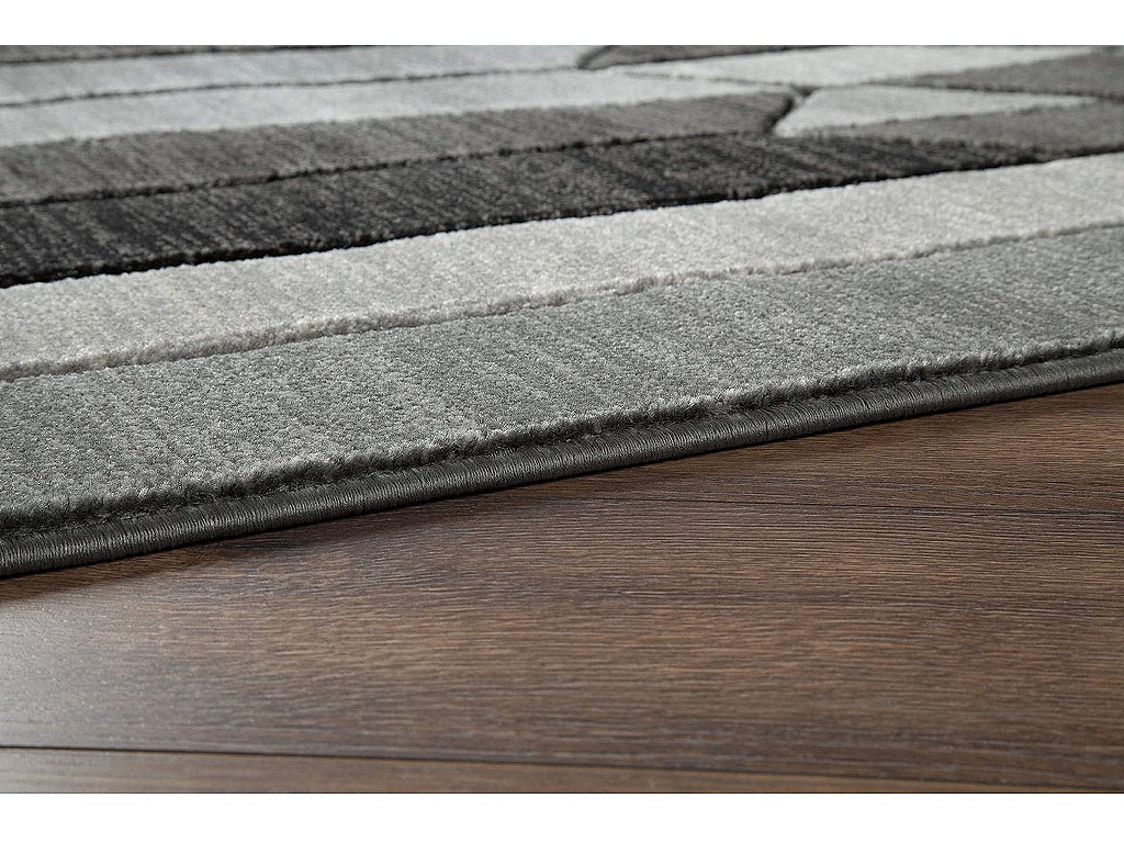 Chayse 6'6" x 9'6" Rug - image 2