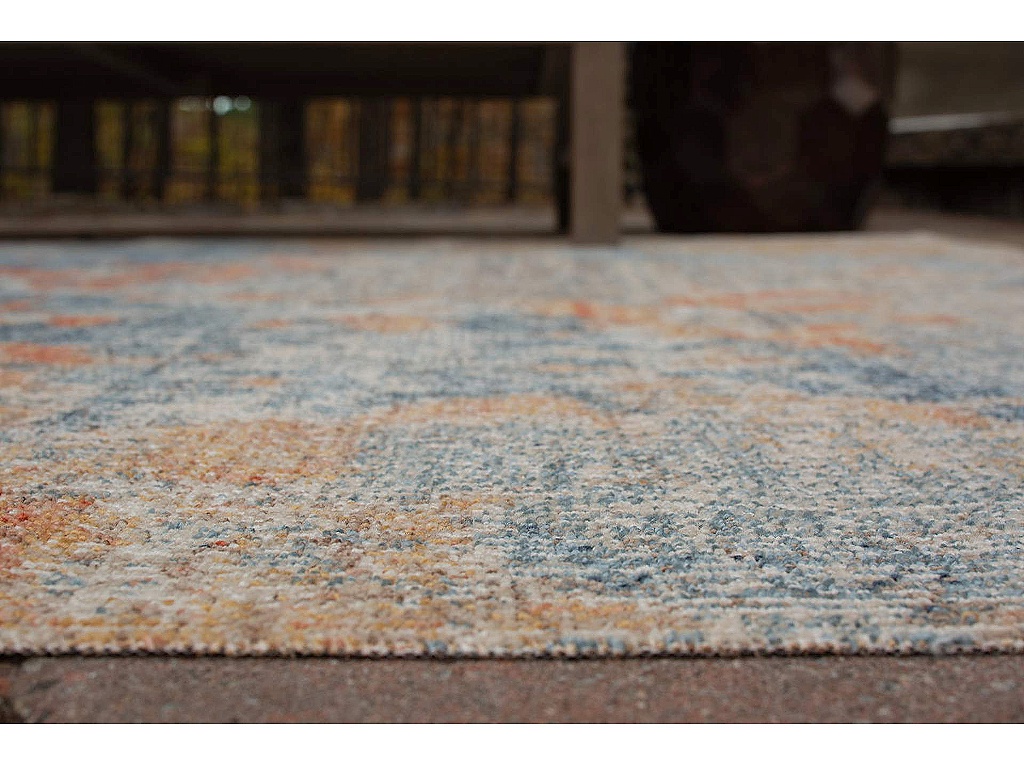 Wraylen 5'3" x 7' Rug - image 2