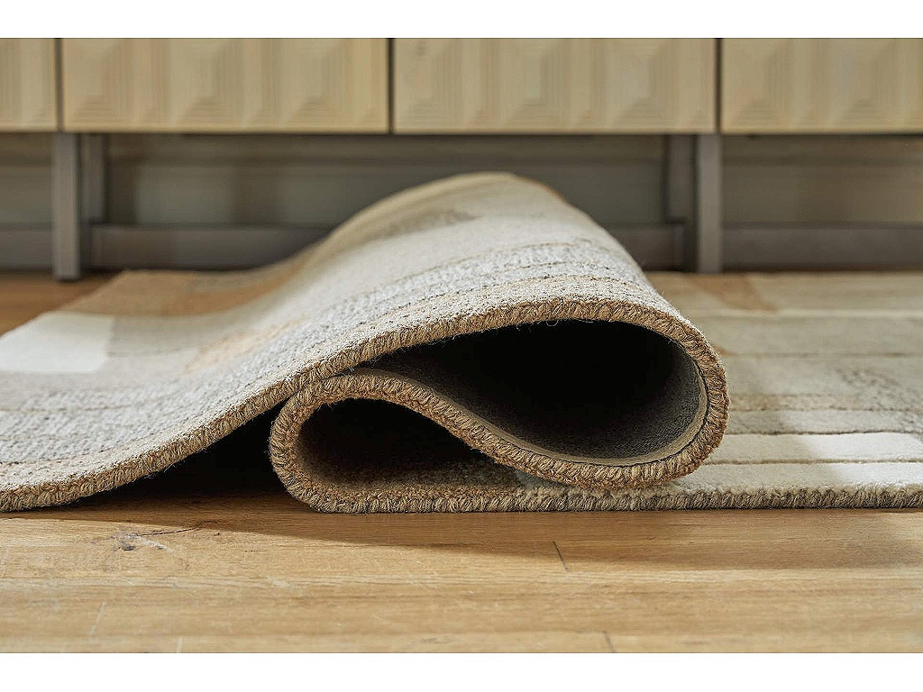 Abbotton 5' x 7' Rug - image 3