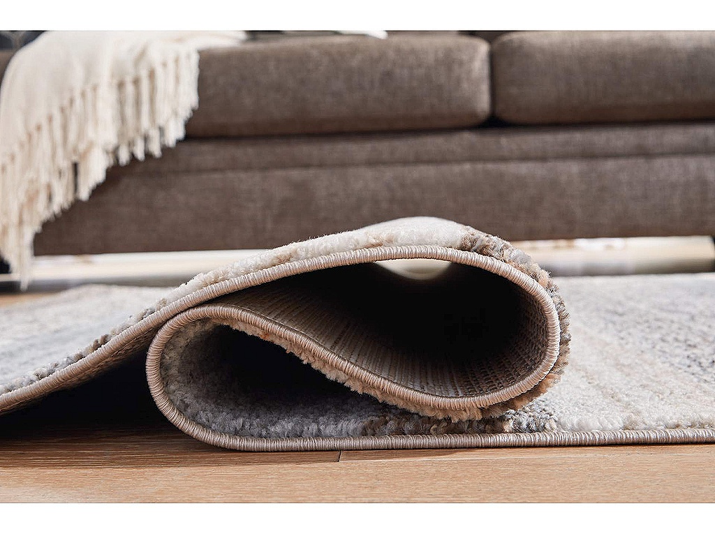 Sethburn 8' x 10' Rug - image 3