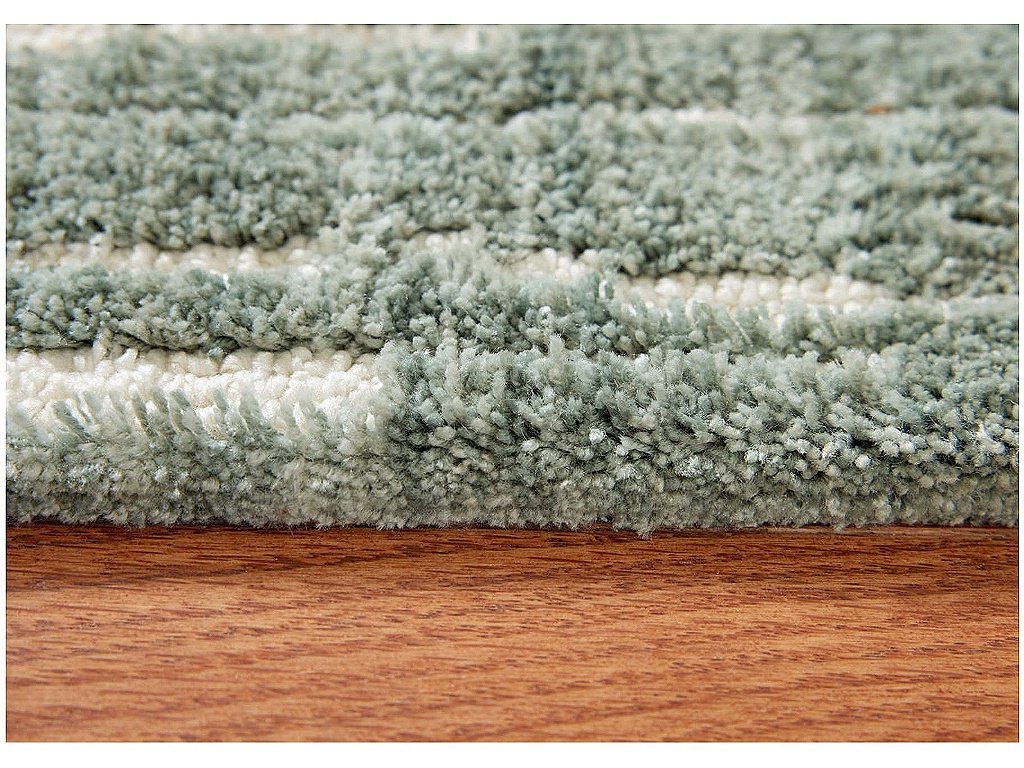Cayworth 5' x 7' Rug - image 2