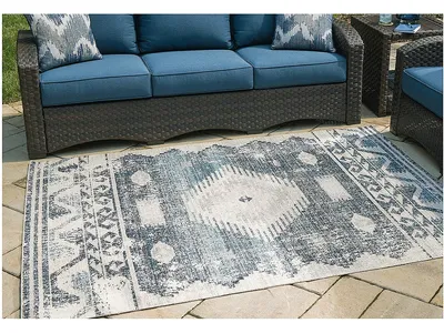 Daddridge 5' x 7' Rug