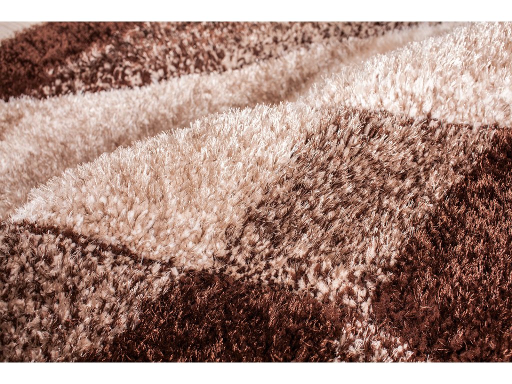 5' X 7' Area Rug - image 1