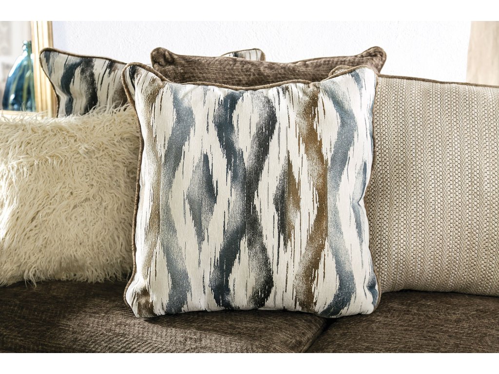 Sectional - image 4