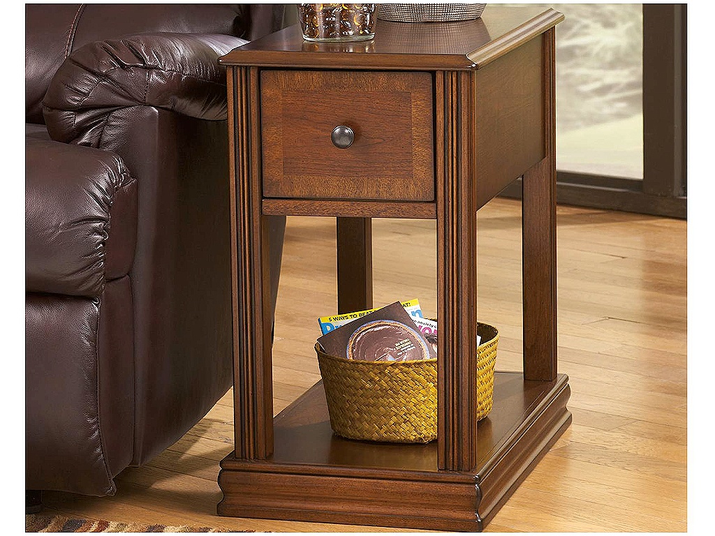 Breegin Chairside End Table - image 1