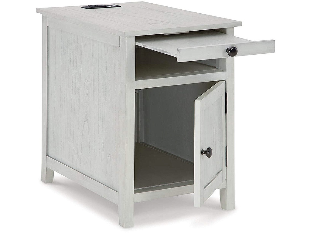 Treytown Chairside End Table - image 2