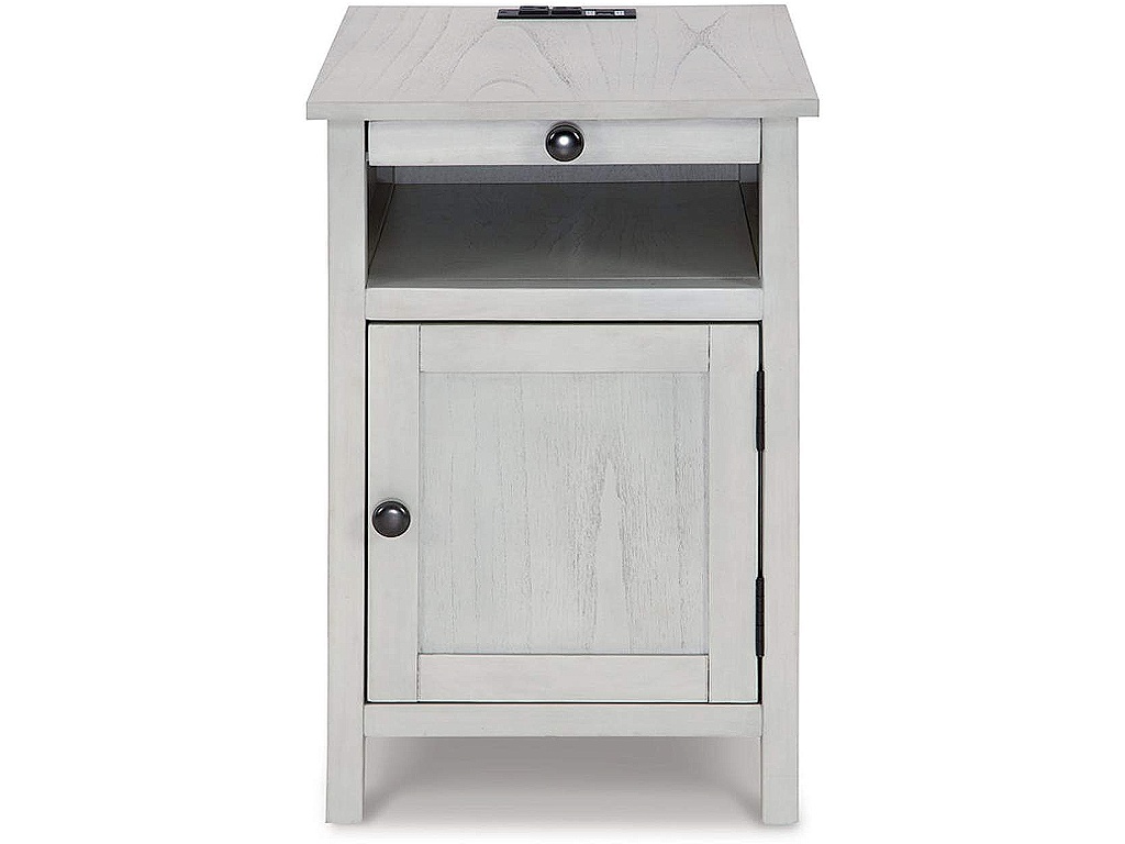 Treytown Chairside End Table - image 3