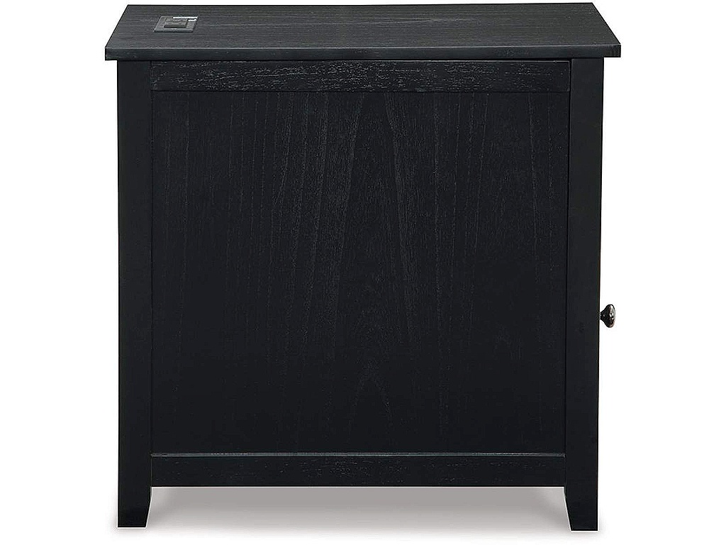 Treytown Chairside End Table - image 4