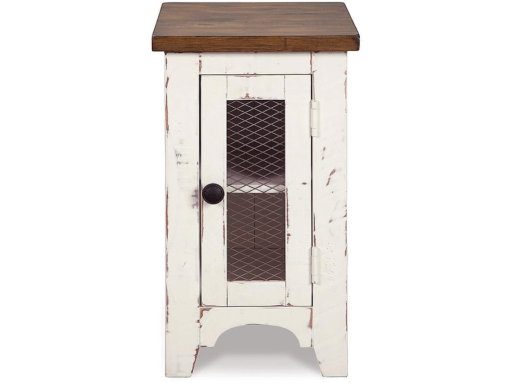 Wystfield Chairside End Table - image 4