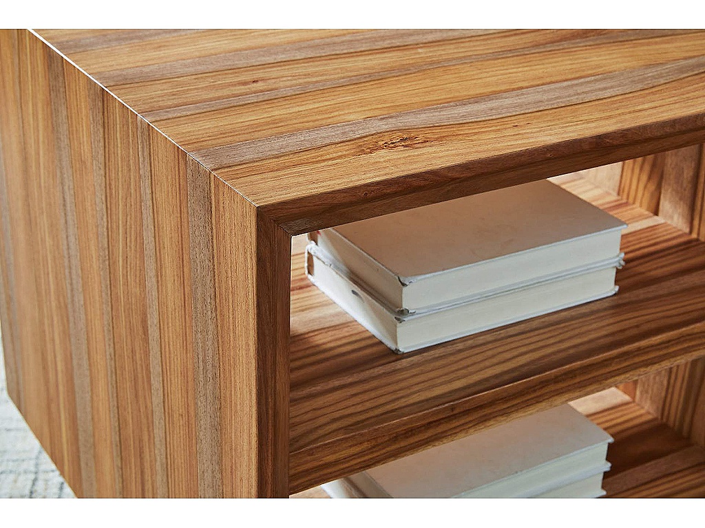 Dressonni End Table - image 4