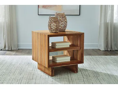 Dressonni End Table - Alternative View