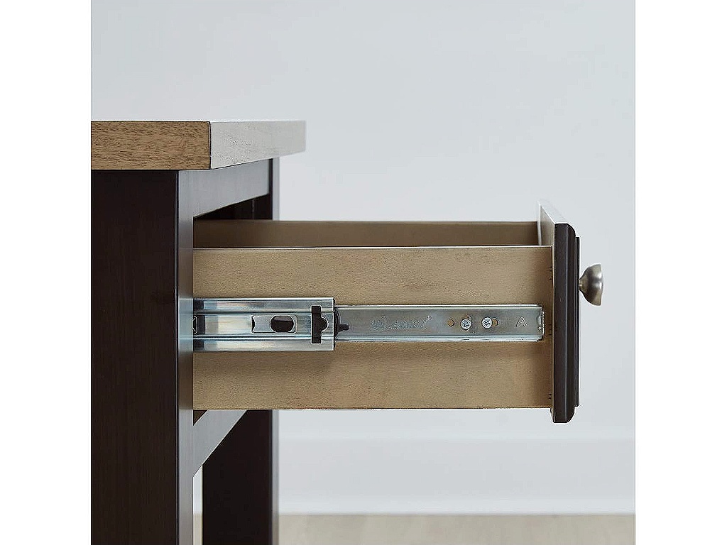 Drazmine End Table - image 8