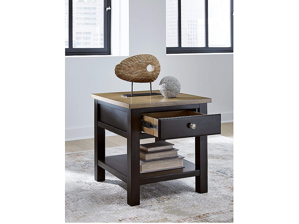Drazmine End Table - image 7