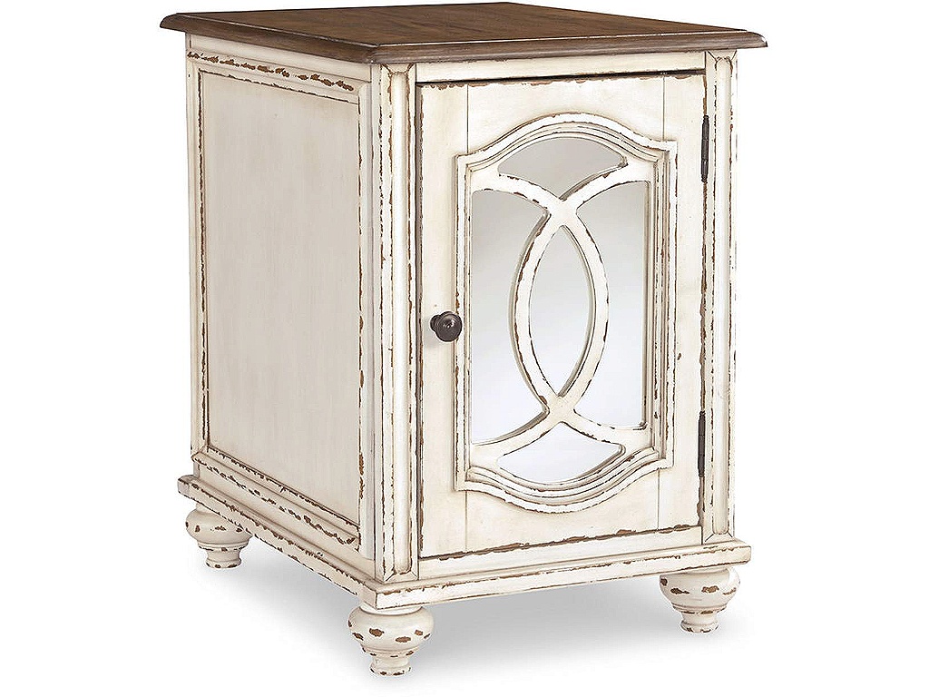Realyn Chairside End Table - main image