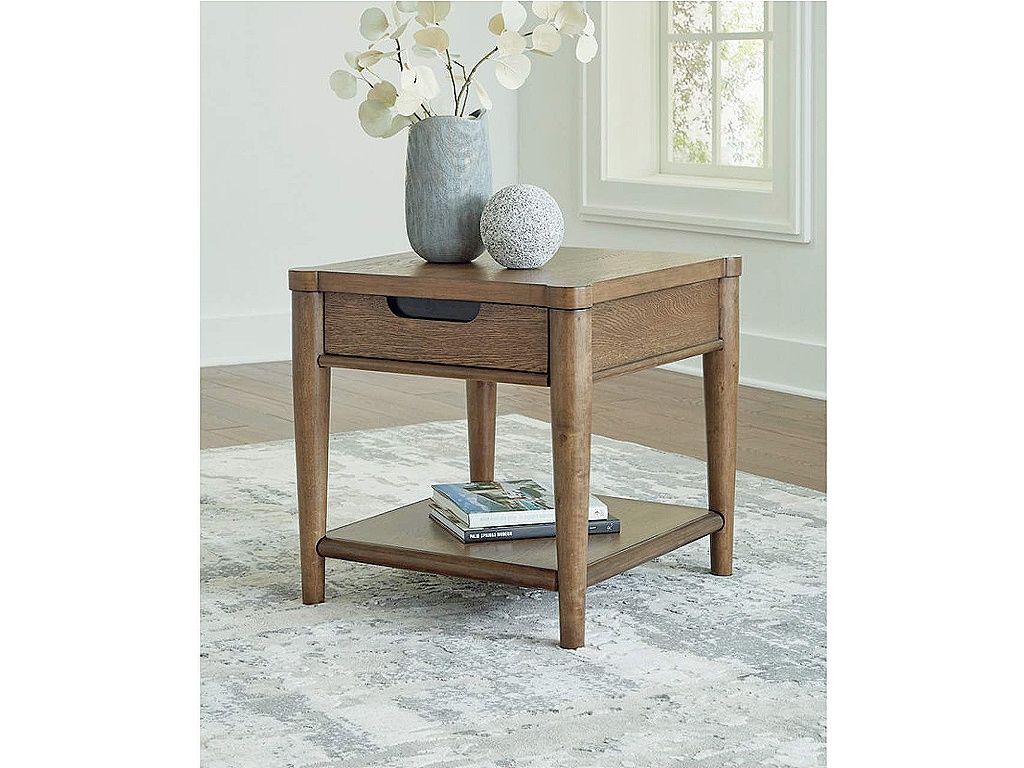 Roanhowe End Table - image 1