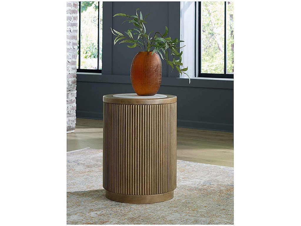 Camdill End Table - image 1