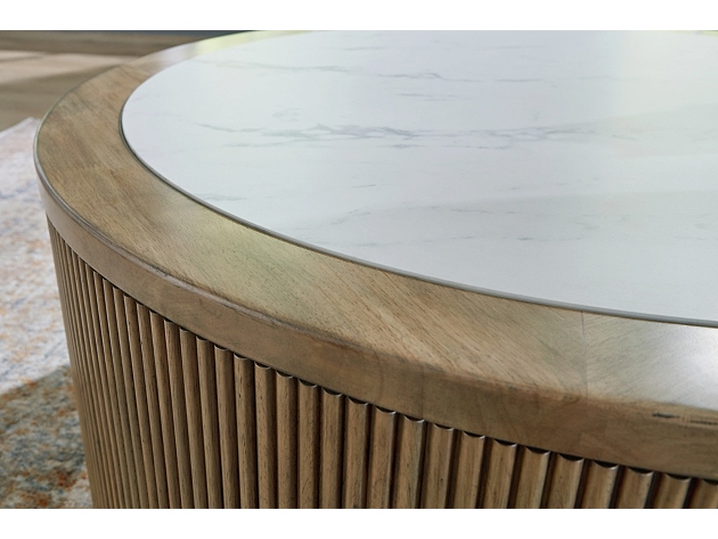 Camdill Coffee Table - image 3