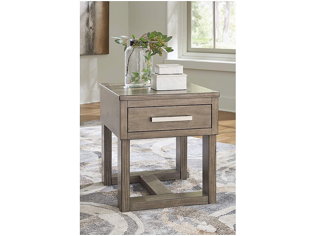 Loyaska End Table - image 1