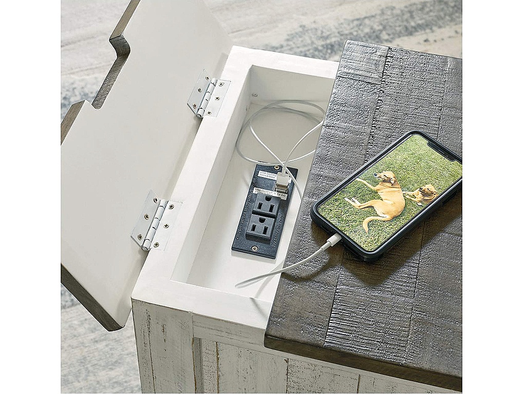 Havalance Chairside End Table - image 7
