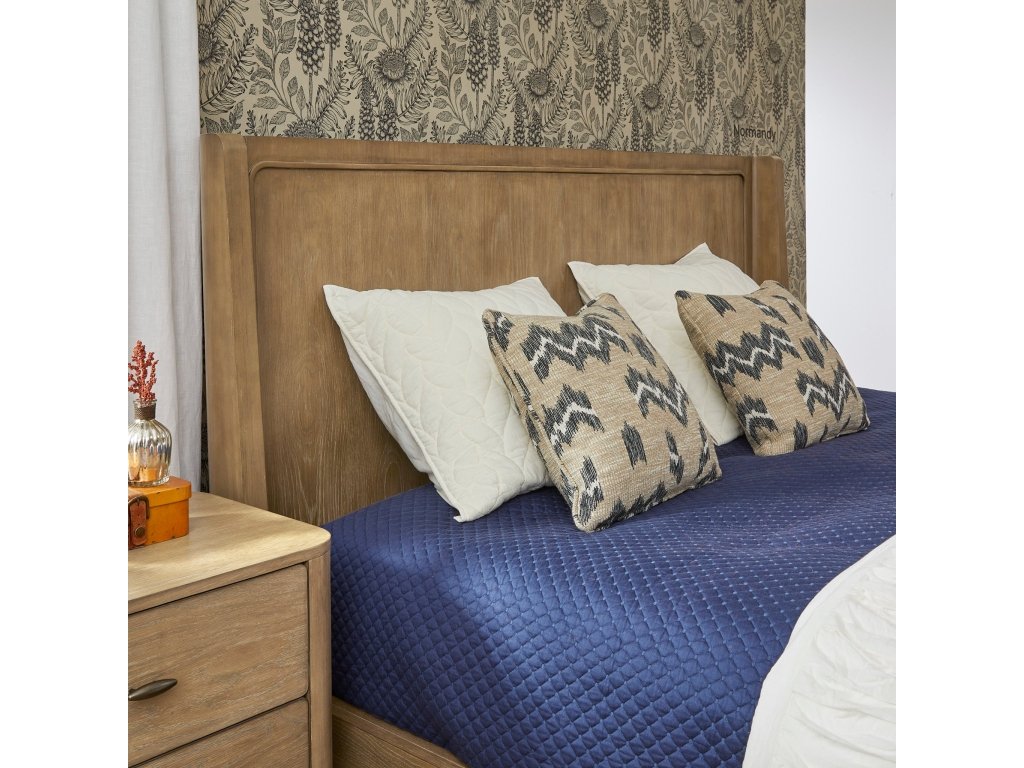 Normandy King Panel Bed - image 5