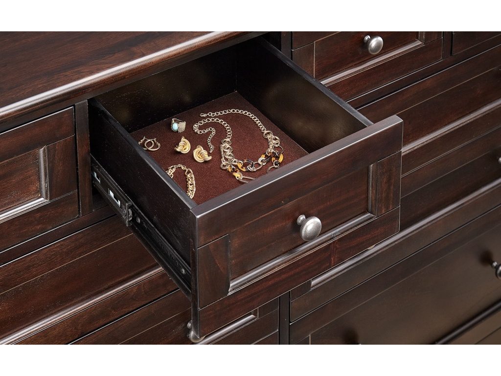 Master Dresser - image 2