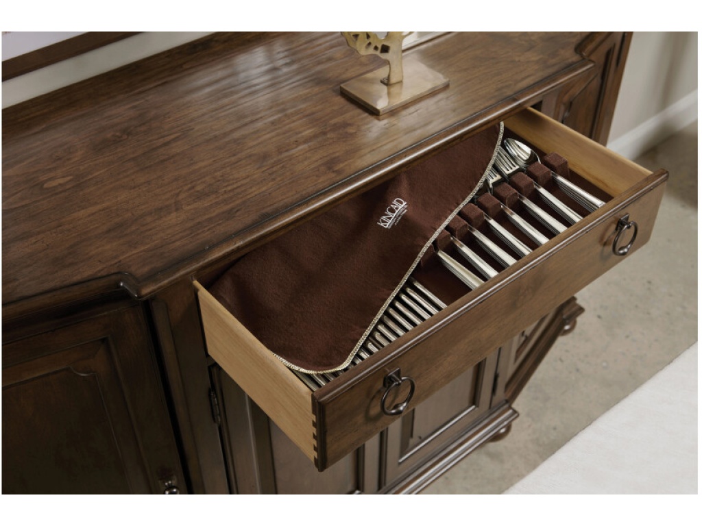 Damian Master Buffet - image 2