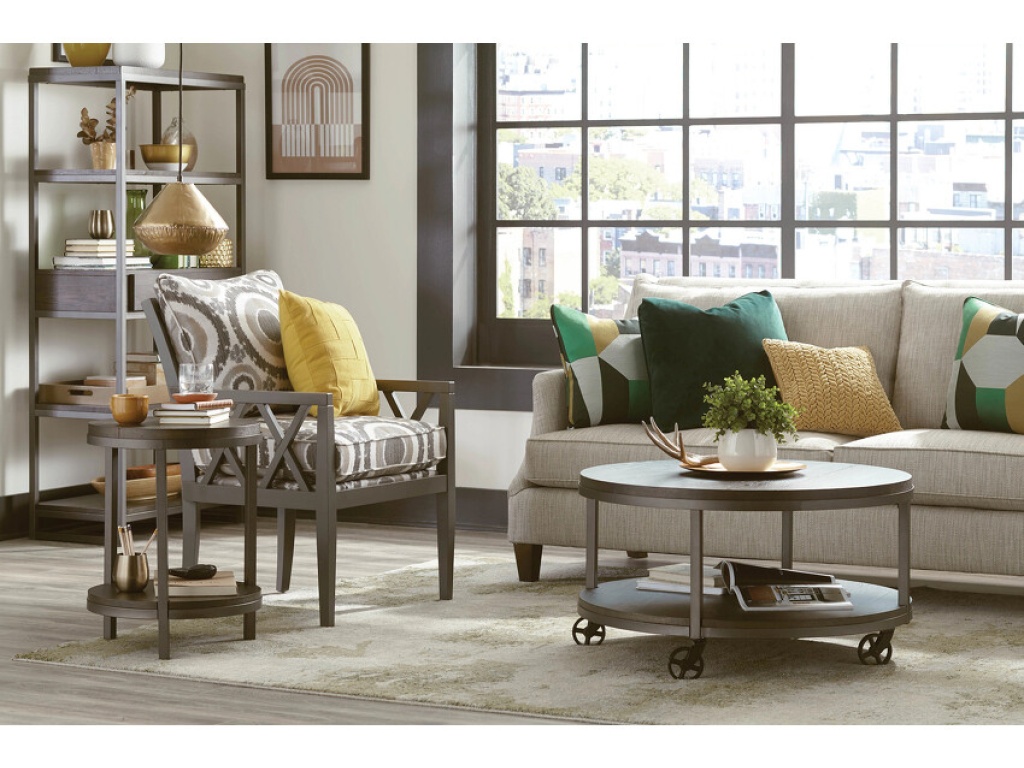 Round End Table - image 1