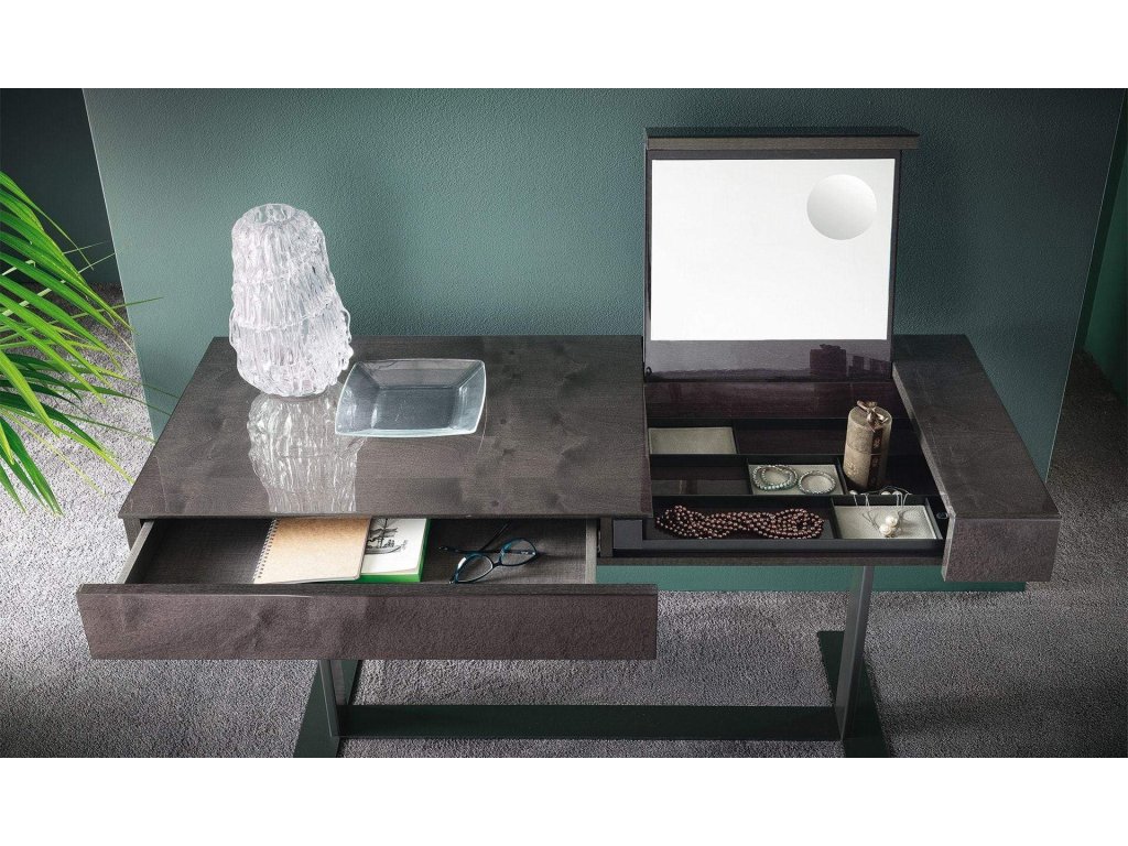 Heritage Contemporary Bed  - image 6