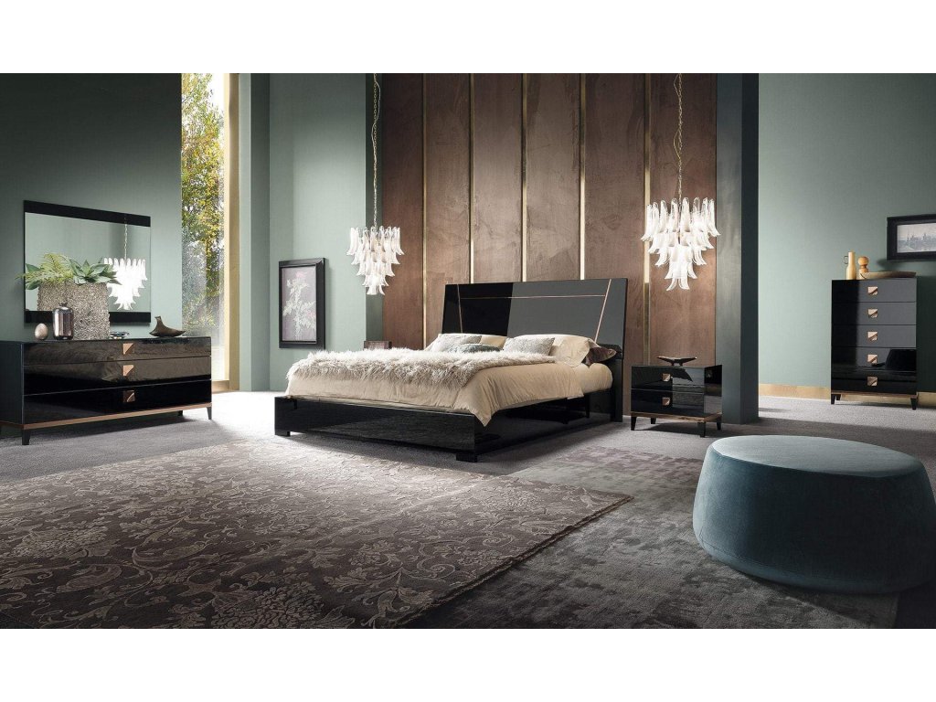 Mont Noir Bed  - image 1