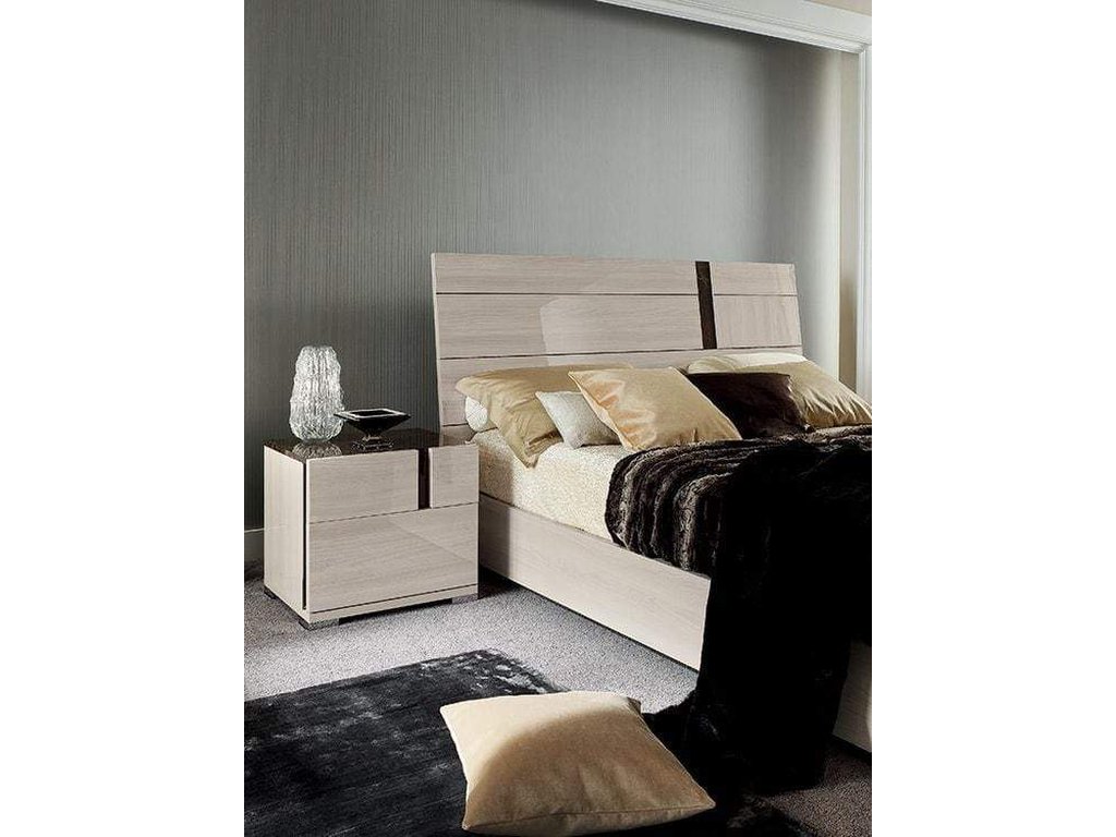 Teodora Platform Bed - image 3