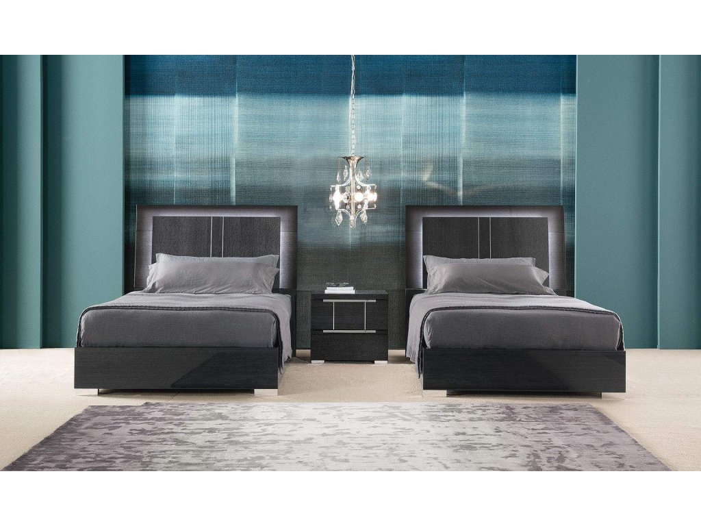 Versilia Platform Bed  - image 9