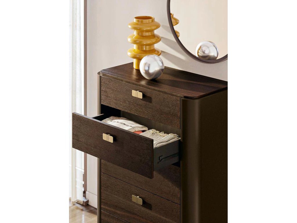 Appia Chest - image 2