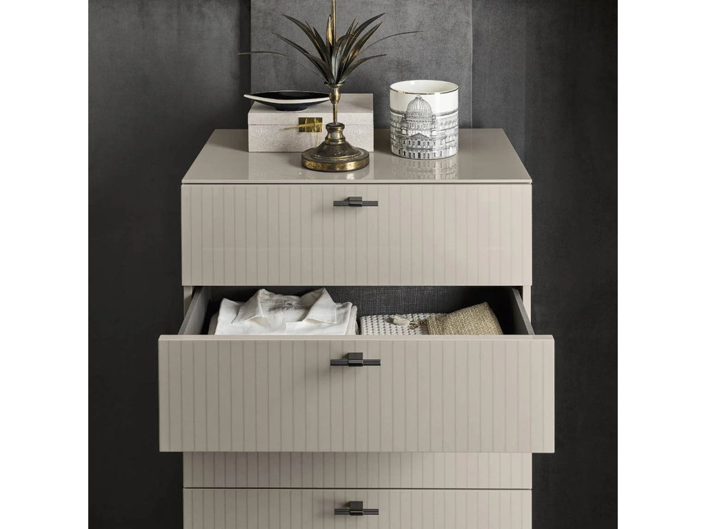 Claire Chest - image 2
