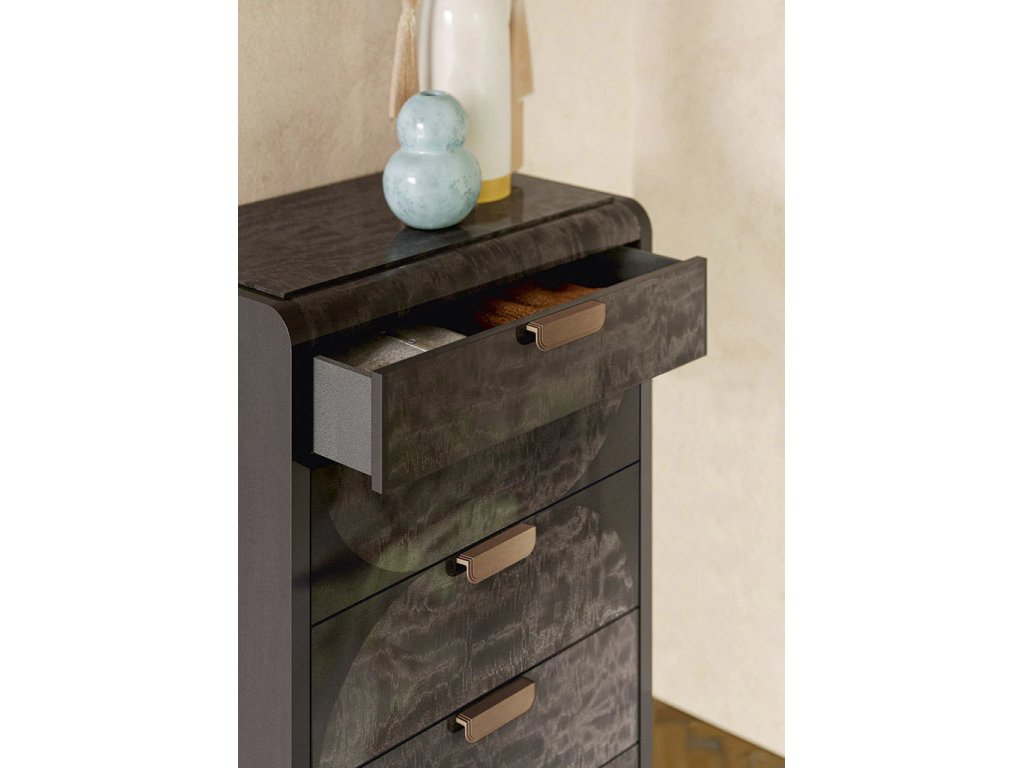 Nyx Chest - image 2