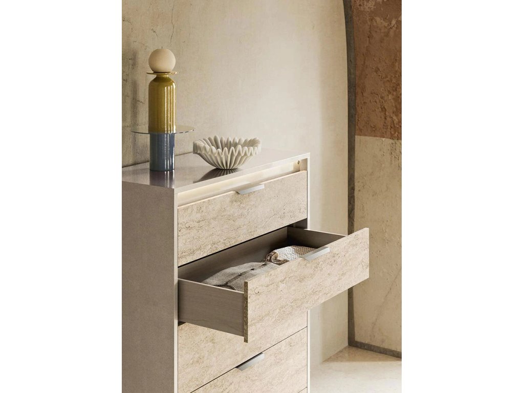 Tullia Chest - image 3