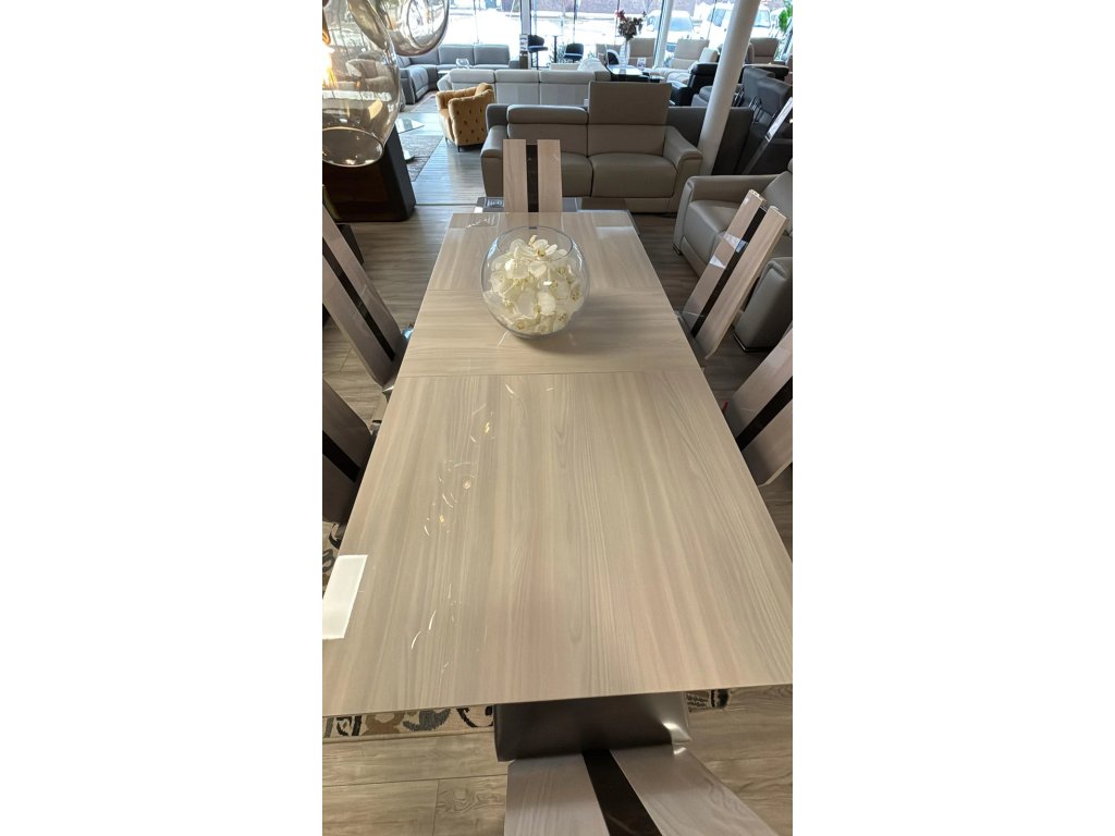 Teodora Dining Table  - image 7