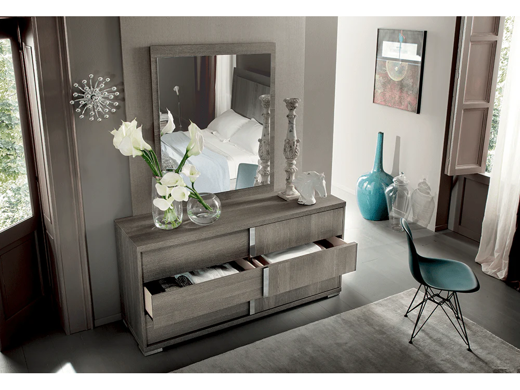Tivoli Dresser - image 1