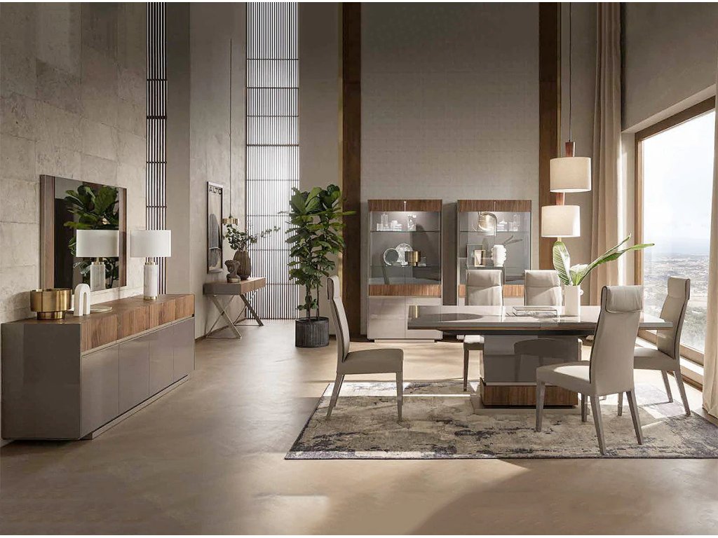 Corso Como 4 Door Buffet (82") - image 2